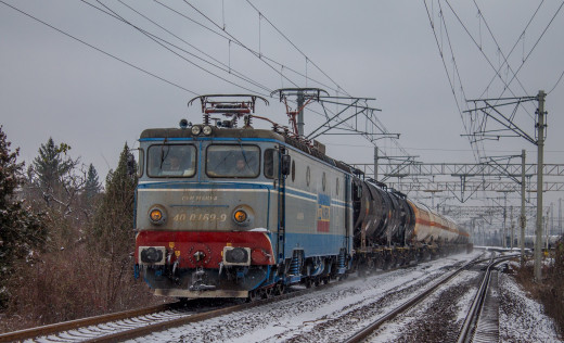 926888 (a): :2044x1239